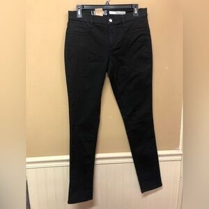 DKNY Very Slim Fit Black Jegging Low Rise Size 6 x31 NWT